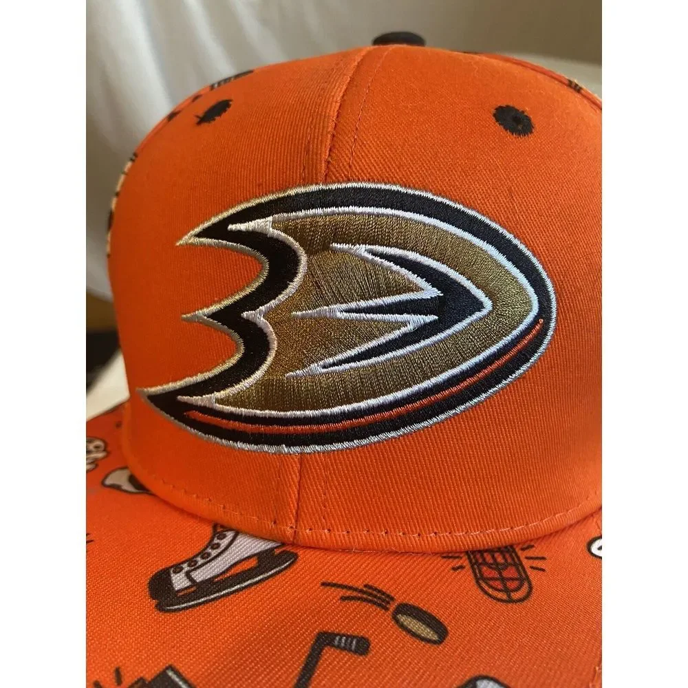 Unisex Anaheim Ducks NHL Giveaway Bright Hat With Fun Desigs-New Without‎ Tags